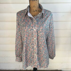 Vintage flower print button up blouse